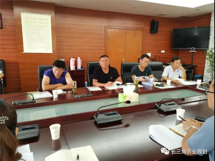 9月1日,中農富通團隊開啟了高淳區域內現代農業示范園的調研工作,此次高淳區農業園區調研由中農富通長三角農業規劃科學研究所所長薛欣艷與中國農業大學規劃研究所園區規劃部分管總工趙嬋璞帶隊。(圖2) 微信圖片_20200904172250.jpg